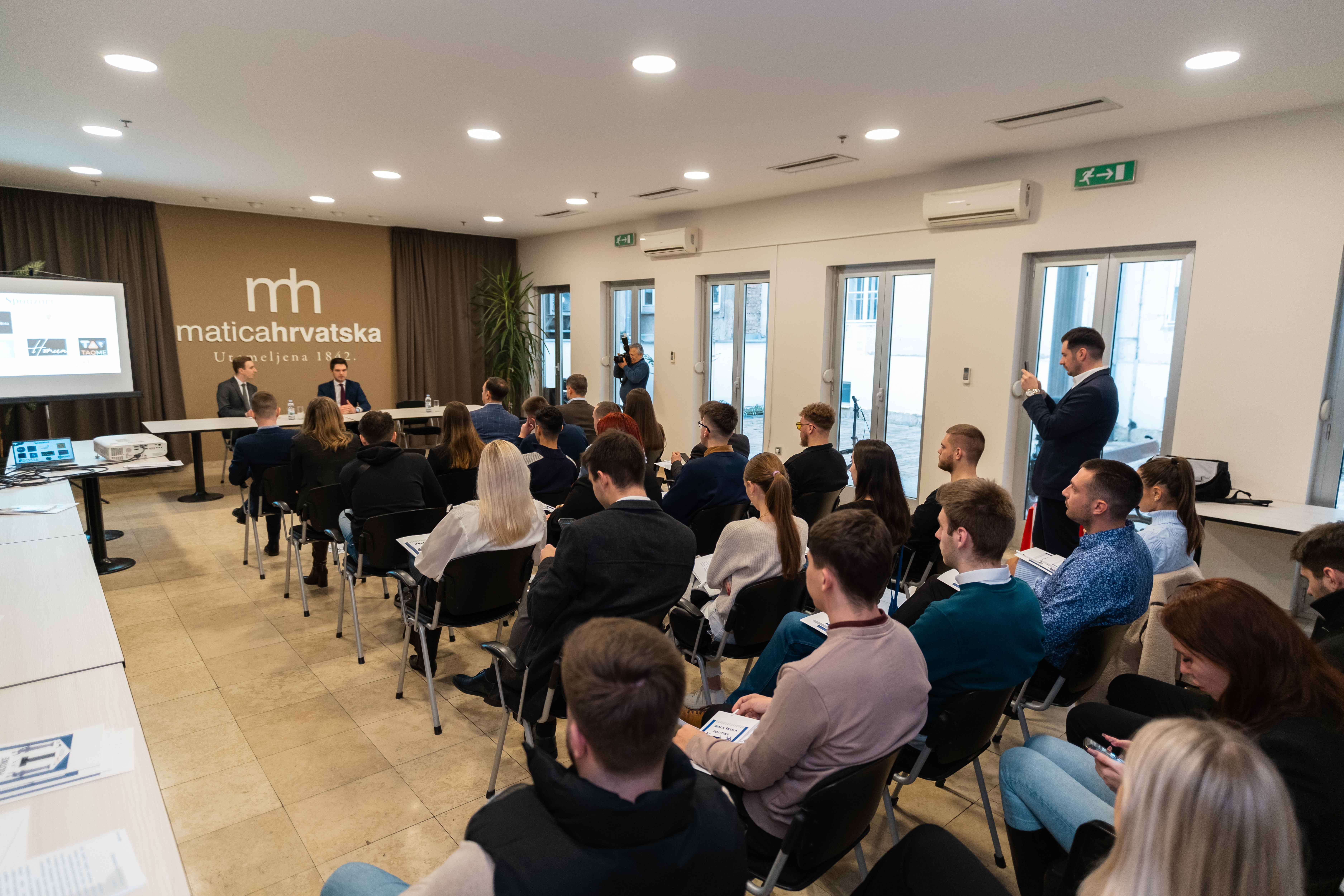 Konferencija Europa je izabrala - Europski parlament i mladi